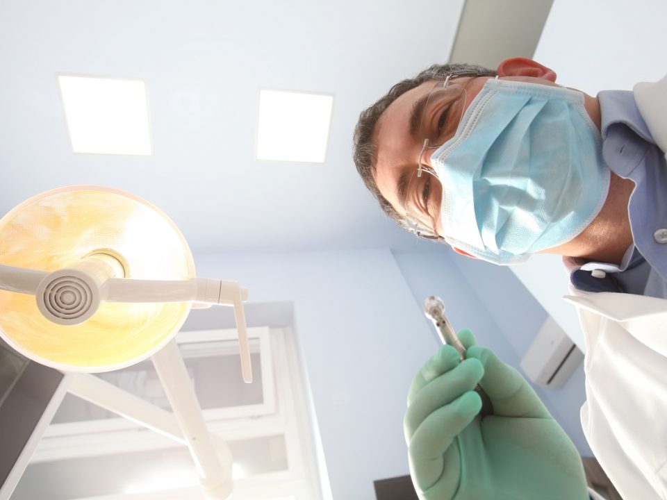 how-to-choose-an-oral-surgeon